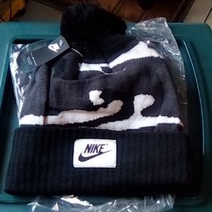 Nike camo beanie